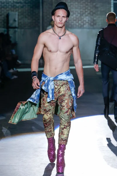 Look 21